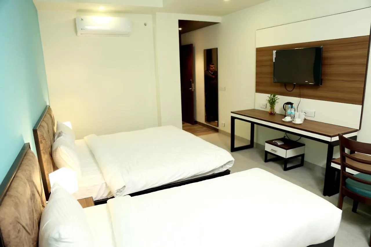 ***  Vijay Vilas Hotel & Convention Hall Agra  Hindistan
